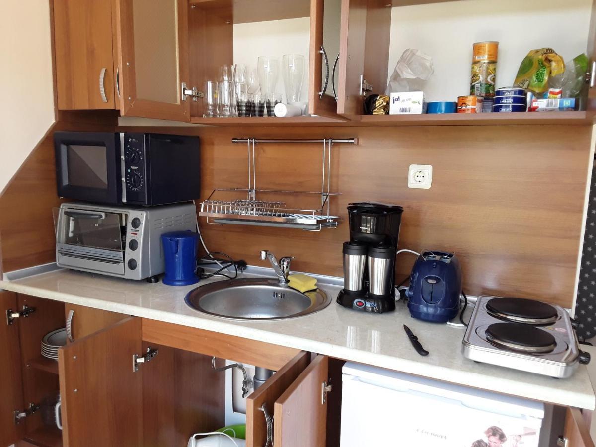 Studio 200 m море Светий Влас Екстер'єр фото
